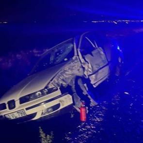 İşçi servisi ile otomobil çarpıştı: 18 yaralı