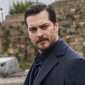 &Ccedil;ağatay Ulusoy Eşref R&uuml;ya'dan ayrıldı mı? İddialara yanıt geldi