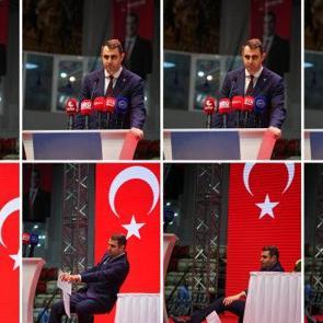 CHP İzmir İl Kongresi'nde Çağatay Güç, kürsüde bayıldı