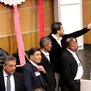 CHP kongresinde 'etek' krizi!