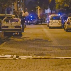 Esenyurt'ta sokakta yürüyen 4 arkadaşa silahlı saldırı: 1 ölü, 3 yaralı