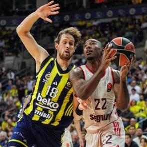 Fenerbah&ccedil;e, Bayern'i fena dağıttı