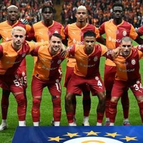 Galatasaray'ın yıldızından T&uuml;rk hakemlere b&uuml;y&uuml;k &ouml;vg&uuml;! 