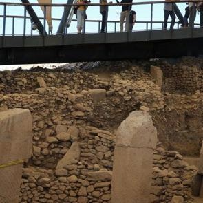 G&ouml;beklitepe&rsquo;de sonbahar r&uuml;zgarı! G&uuml;nl&uuml;k ziyaret&ccedil;i sayısı 5 bini buldu