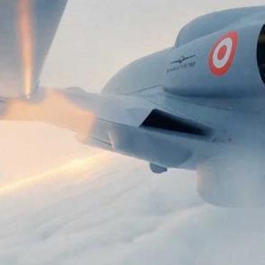 İngiliz gazeteciden Bayraktar TB3 paylaşımı! Kendi ülkesiyle resmen dalga geçti! 