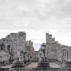 Mitolojik çarlardan kalan efsane: Apollon Tapınağı ihtişamıyla büyülüyor