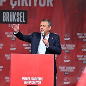 Özgür Özel Brüksel'de hüsran yaşadı! Miting şoku!