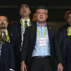 Saran canlı yayında sert &ccedil;ıktı: 'Tedesco babamın oğlu değil'