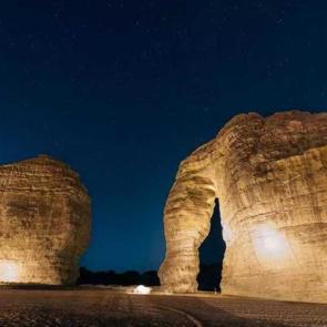 Zamanda donmuş bir fili andırıyor: Yıldız pozlama yöntemiyle çekildi