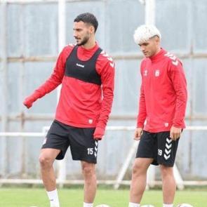 1. Lig ekibi, Hatayspor ma&ccedil;ının antrenmanını teknik direkt&ouml;rs&uuml;z yaptı