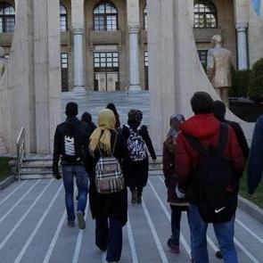 3 yıllık &uuml;niversite d&uuml;zenlemesine destek