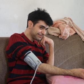 3 yıl sonra duş alıp, tıraş olan Barış'ın hastalığı belli oldu