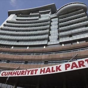 CHP’nin yapay dünyası