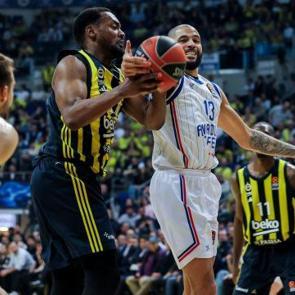 Nefesler tutuldu! Euroleague'de T&uuml;rk derbisi heyecanı
