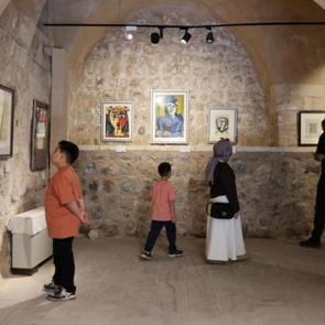 Kültür Yolu’nun rüzgarı Mardin’de! Şehri sanat galerisine dönüştürdü