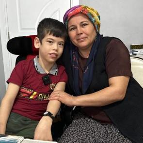 Tek hayali ak&uuml;l&uuml; tekerlekli sandalye olan İsmail'in s&ouml;zleri y&uuml;rek burktu 