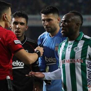 Trio, Konyaspor ma&ccedil;ında Beşiktaş'ı ayağa kaldıran pozisyonu yorumladı