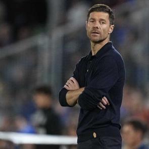 Xabi Alonso, 'T&uuml;rk derbisi' &ouml;ncesi milli yıldızlara &ouml;vg&uuml; yağdırdı
