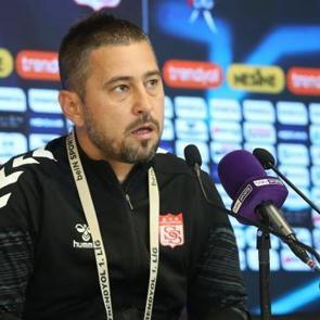 Yardımcısı ma&ccedil; sonu a&ccedil;ıkladı! "İstifa etmeyecek"