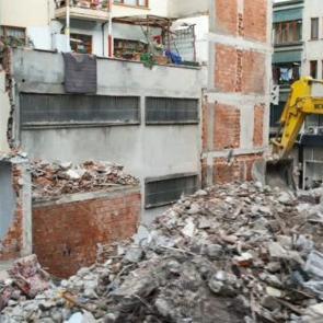 Zeytinburnu'nda 4 katlı bina yıkıldı! Ortaya &ccedil;ıkan ger&ccedil;ek şaşkına &ccedil;evirdi