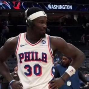 Adem Bona bloklarla ma&ccedil;ı &ccedil;evirdi! 76ers, Wizards'ı devirdi