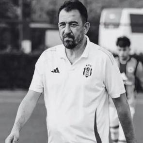 Derbi &ouml;ncesi acı haber! Beşiktaş'ın eski futbolcusu kalp krizi sonucu hayatını kaybetti