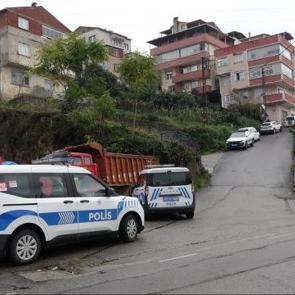 Borç nedeniyle tartıştığı 3 akrabasını silahla ağır yaraladı