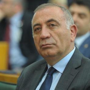 'Bütün kirliliğin içinde o var' diyen Gürsel Tekin: 40 gün bekleyin göreceksiniz