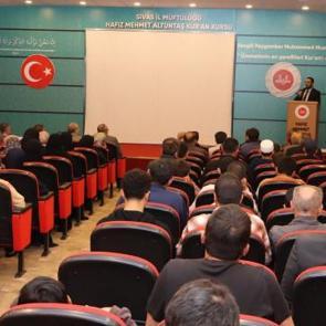 Gururlandıran tablo: 14 &ouml;ğrenci hafızlık icazetlerini aldı