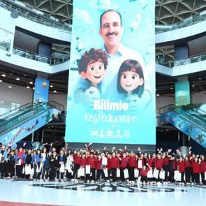 Konya Büyükşehir, 28 ilçeden 13 bin öğrenciyi bilimle buluşturuyor