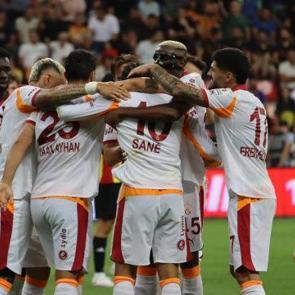 Maaşı takım arkadaşlarının gerisinde kalan yıldıza Galatasaray'dan y&uuml;zde 100 zam