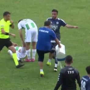 Saha bir anda karıştı: Zirve ma&ccedil;ında sağlık&ccedil;ıya saldırı