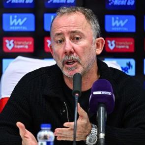 Beşiktaş'tan Sergen Yal&ccedil;ın a&ccedil;ıklaması: Ameliyat oldu