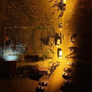  Silahlı eğlenceye m&uuml;dahale eden polislere saldırı: 23 g&ouml;zaltı