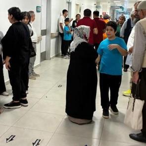 Tarsus’ta 26 öğrenci gıda zehirlenmesi şüphesiyle hastaneye kaldırıldı