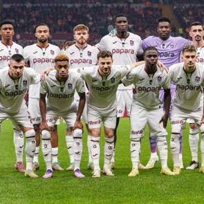 Trabzonspor'da sakatlık şoku! Ma&ccedil;ı yarıda bıraktı