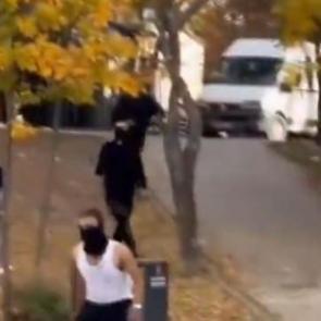 Üniversitede iki grup arasında kavga! Maskeli saldırganlar devreye girdi...