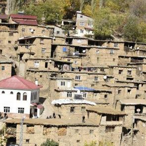 Valiyi harekete geçiren 300 yıllık köy!