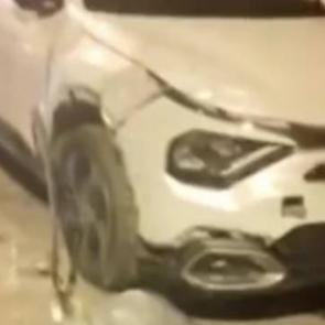 Alkoll&uuml; s&uuml;r&uuml;c&uuml; 5 araca &ccedil;arparak ka&ccedil;tı