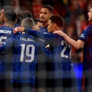 Arsenal'ın Devler Ligi'nde bileği b&uuml;k&uuml;lm&uuml;yor