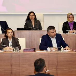 Özlem Vural Gürzel, CHP'lilere ateş püskürdü: Kamu parası yedirmedim diye düşman oldunuz