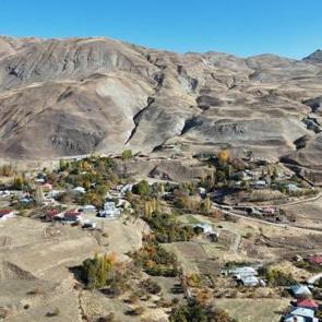 Bu köyde herkesin soyadı aynı: İsim karışıklığını bakın nasıl çözüyorlar!