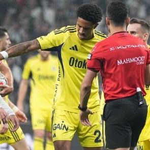 Derbide kırmızı kart g&ouml;rm&uuml;şt&uuml;: Orkun K&ouml;k&ccedil;&uuml; i&ccedil;in Fenerbah&ccedil;e iddiası