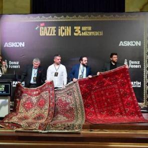 Fatih&rsquo;te anlamlı bir m&uuml;zayede: Gelir Gazze&rsquo;ye g&ouml;nderilecek