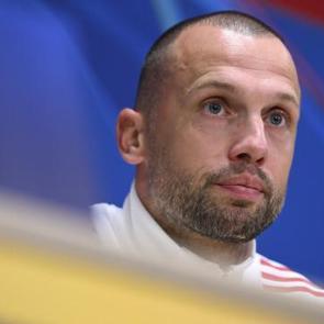 John Heitinga: İki tane &ccedil;ok kolay penaltı verdik