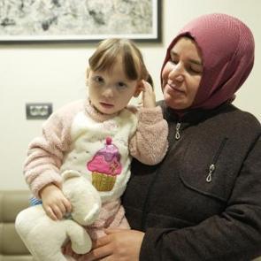 Karaciğer yetmezliğiyle doğdu, annesinin fedakarlığıyla hayata tutundu