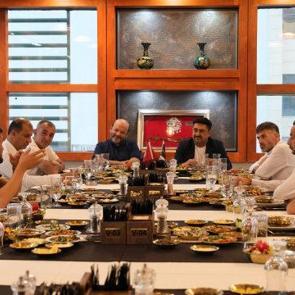 Konya Kebap Evi’nde restoran işletmecileri buluştu