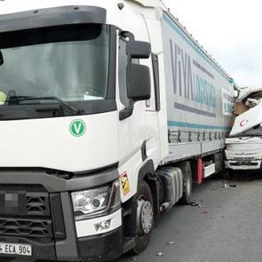 Kuzey Marmara Otoyolu'nda feci kaza: 1 &ouml;l&uuml;, 1 yaralı!