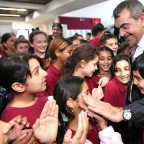 Milli Eğitim Bakanı Tekin'den Bursa ve Balıkesir'deki iki okula sürpriz ziyaret