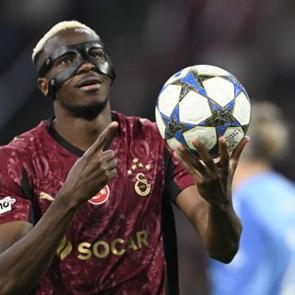 Osimhen'e Şampiyonlar Ligi'nde b&uuml;y&uuml;k onur!